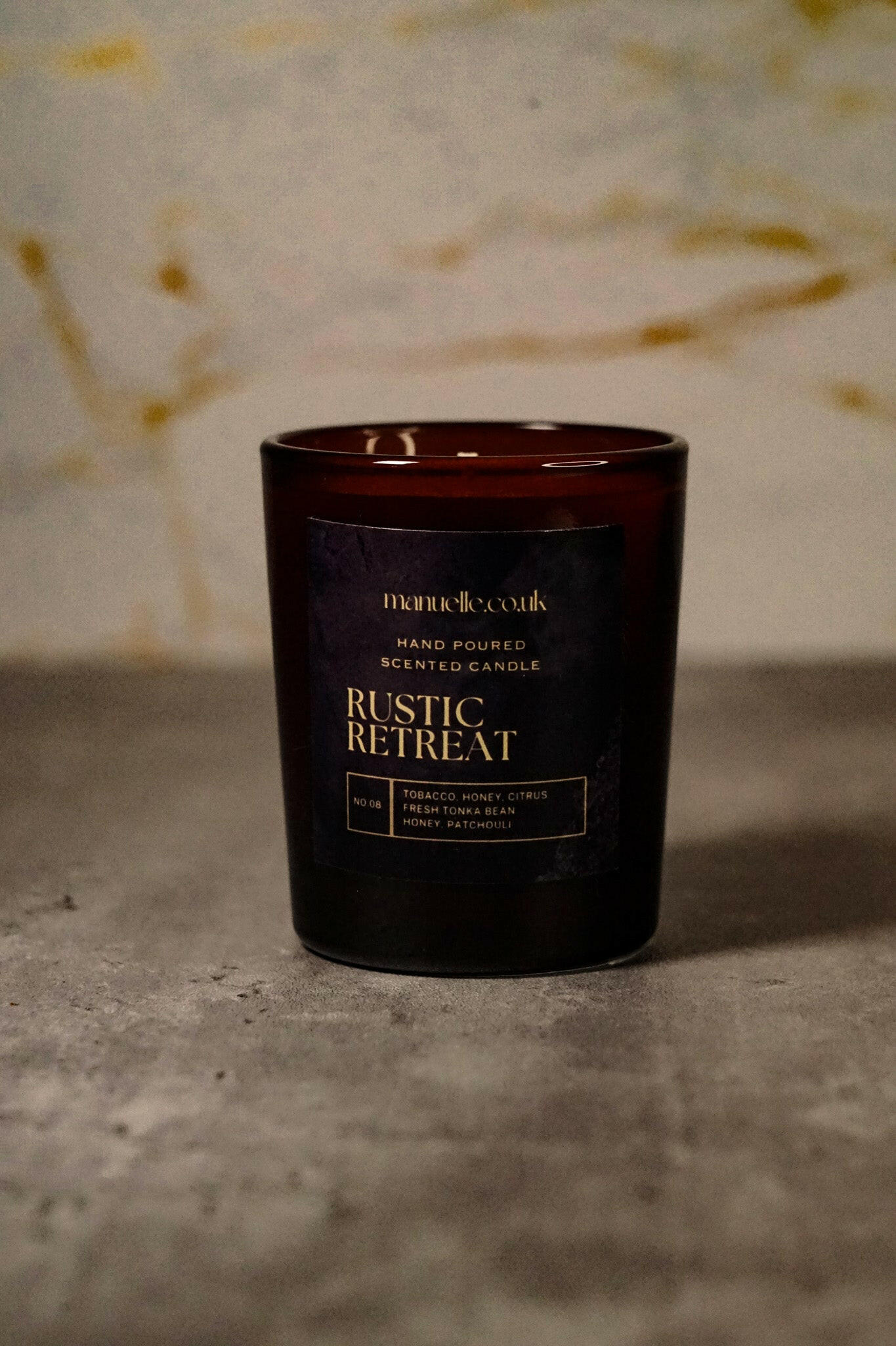 Rustic Retreat Cosy Luxurious Scented Candle.